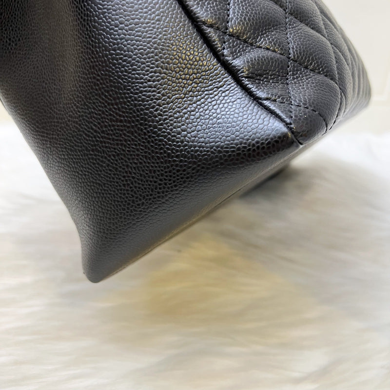 Chanel Grand Shopping Tote GST in Black Caviar and GHW