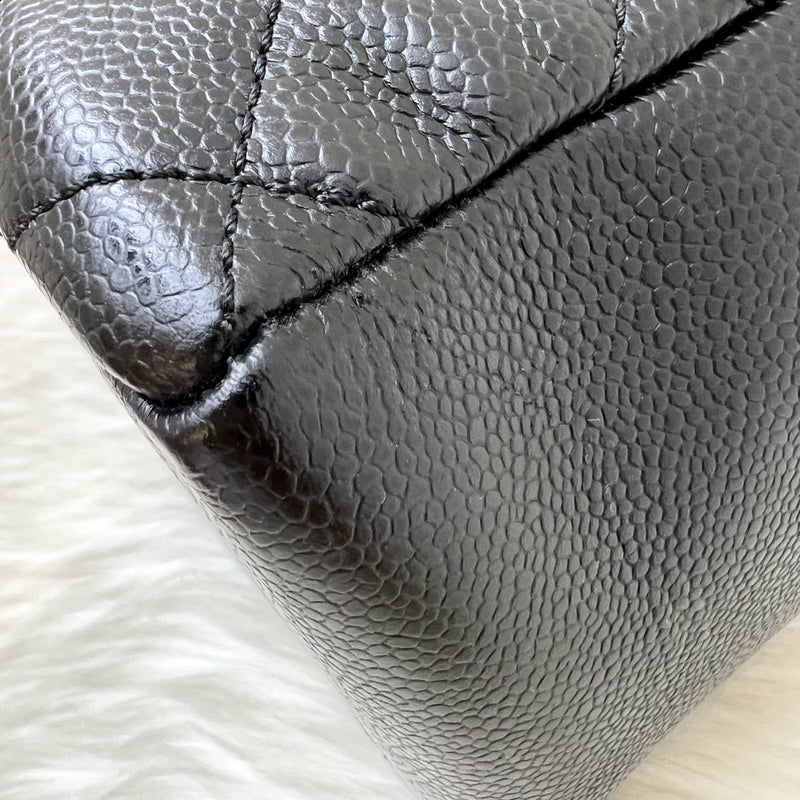 Chanel Grand Shopping Tote GST in Black Caviar and GHW