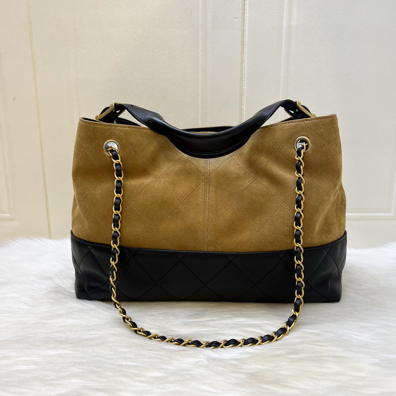 Chanel 25A Two-Tone Tote Bag in Beige Suede, Black Calfskin and AGHW