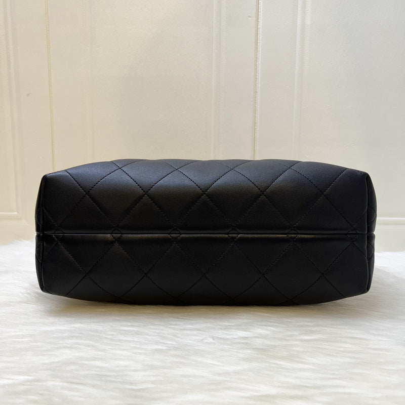Chanel 25A Two-Tone Tote Bag in Beige Suede, Black Calfskin and AGHW