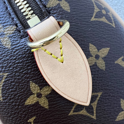 LV Speedy Bandouliere 20 in Monogram Canvas and Beige Patterned Strap