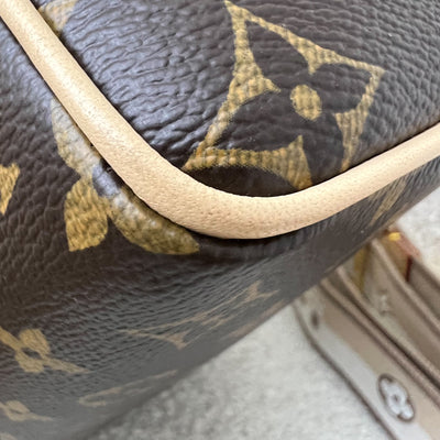 LV Speedy Bandouliere 20 in Monogram Canvas and Beige Patterned Strap