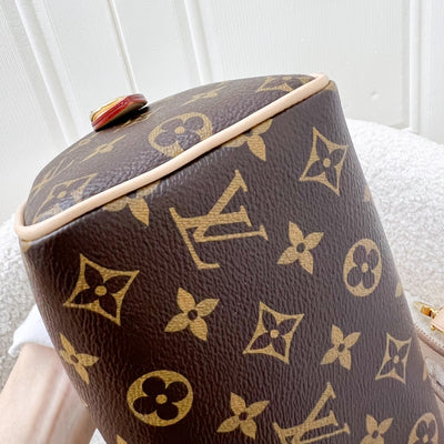 LV Speedy Bandouliere 20 in Monogram Canvas and Beige Patterned Strap