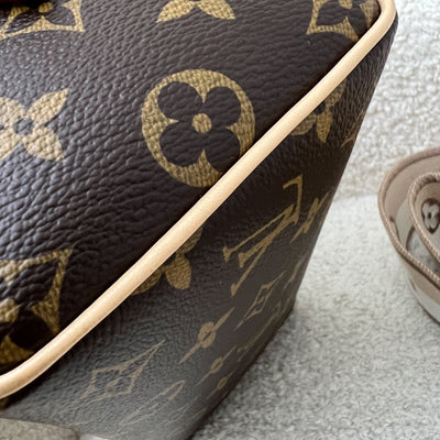 LV Speedy Bandouliere 20 in Monogram Canvas and Beige Patterned Strap