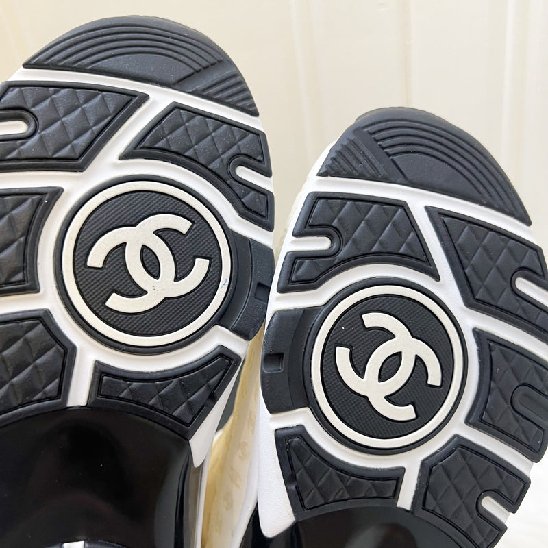 Chanel CC Logo Printed Sneakers in White Sz 38.5