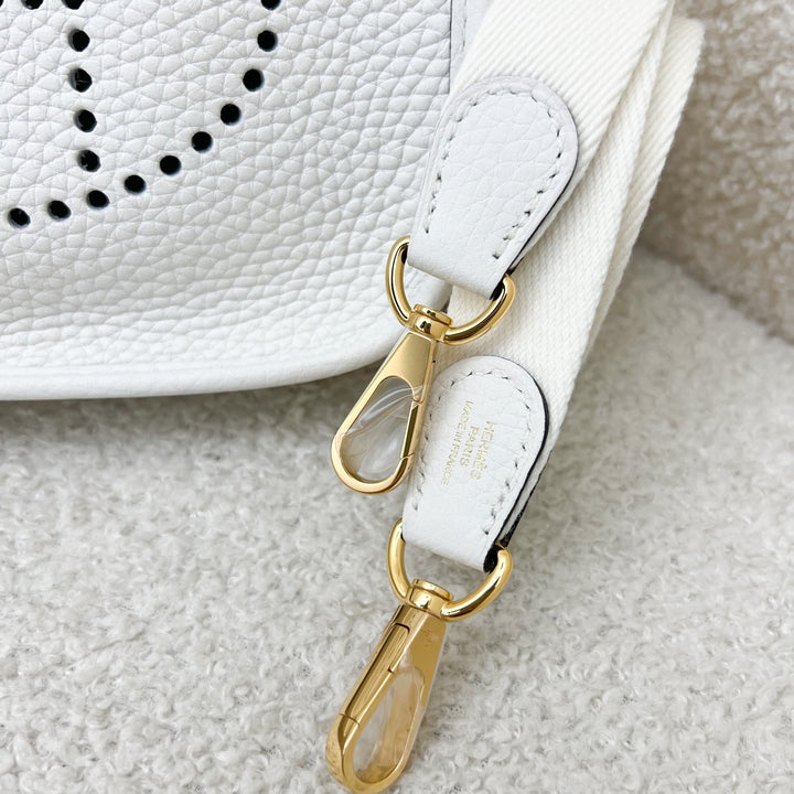 【HERMES】mini evelyne new white【新古品・新品未使用】 Hermes Mini Evelyne 16 in New White Clemence Leather, Canvas
