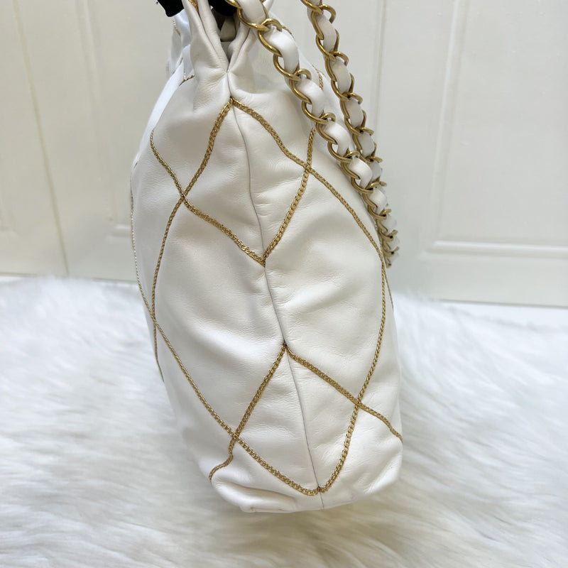 Chanel 22 Small Hobo Handbag in White Shiny Calfskin and AGHW (Model: AS3260)