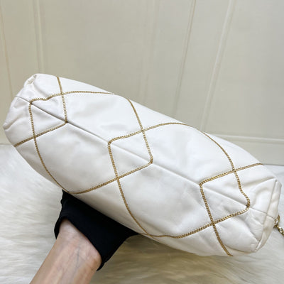 Chanel 22 Small Hobo Handbag in White Shiny Calfskin and AGHW (Model: AS3260)