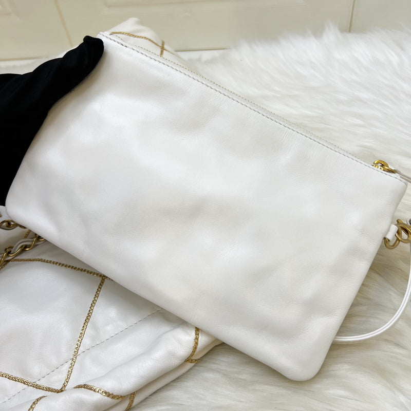 Chanel 22 Small Hobo Handbag in White Shiny Calfskin and AGHW (Model: AS3260)