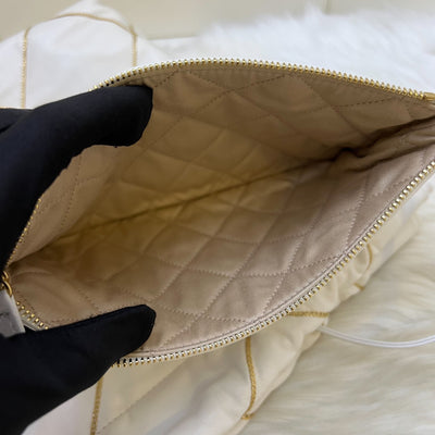 Chanel 22 Small Hobo Handbag in White Shiny Calfskin and AGHW (Model: AS3260)