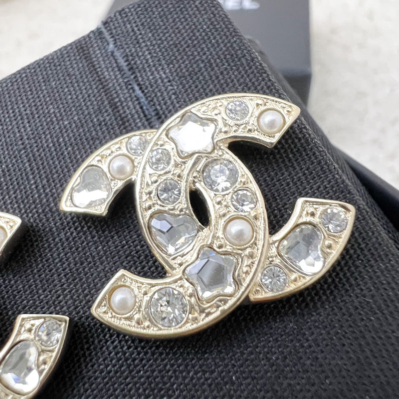Chanel 25P CC Logo Earrings with Diamantes in LGHW