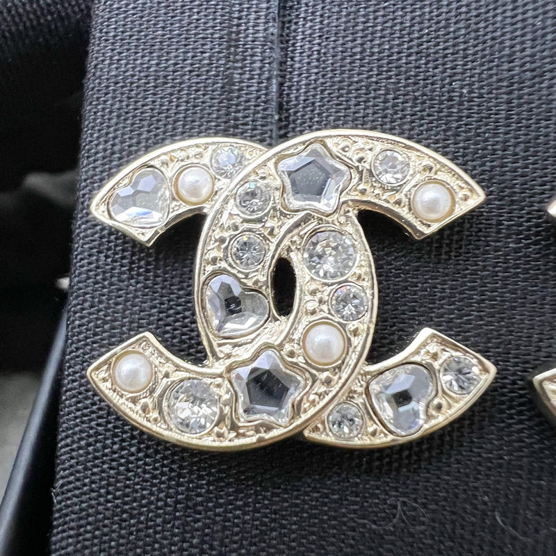 Chanel 25P CC Logo Earrings with Diamantes in LGHW