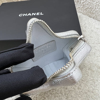 Chanel VIP Gift 24C Star Pouch Charm in Iridescent Silver Lambskin and SHW