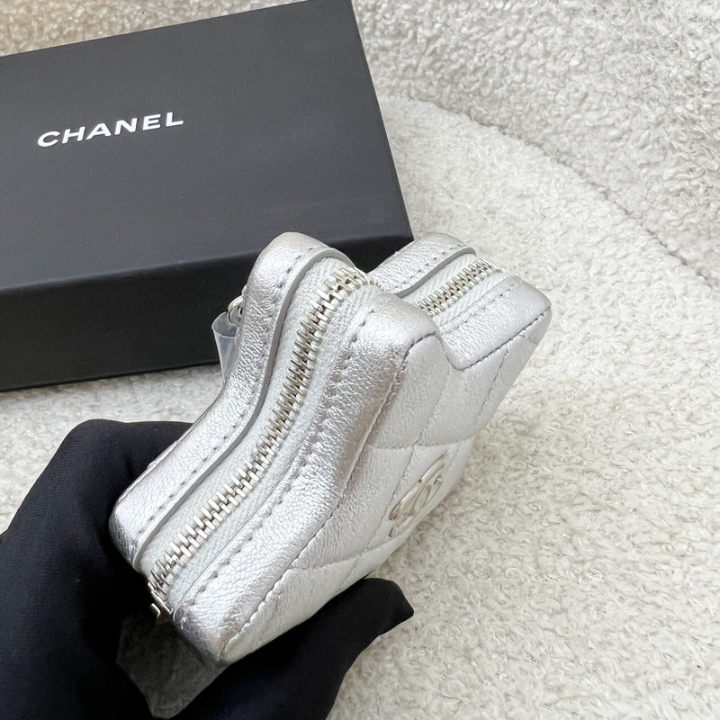 Chanel VIP Gift 24C Star Pouch Charm in Iridescent Silver Lambskin and SHW