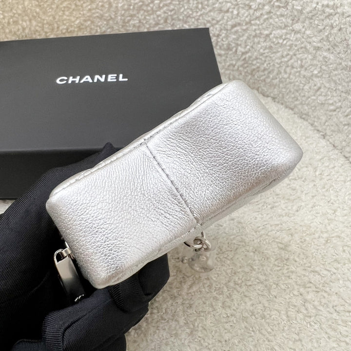 Chanel VIP Gift 24C Star Pouch Charm in Iridescent Silver Lambskin