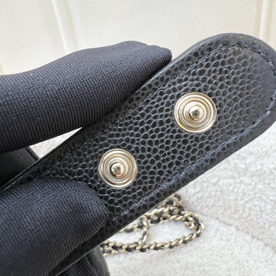 Chanel Classic Quilted Hobo Clutch on Chain in Black Caviar and LGHW (Model: AP4386)