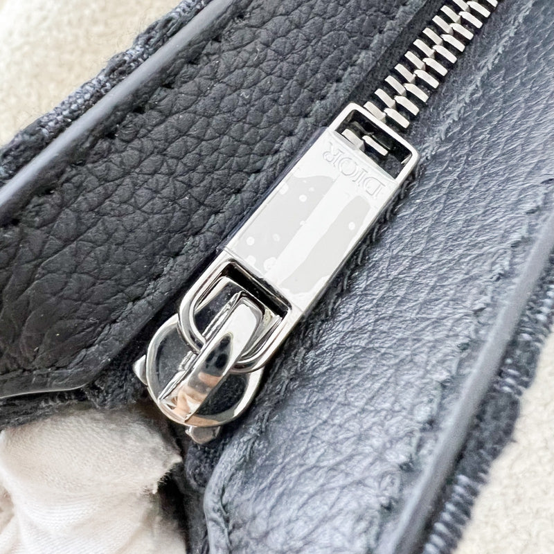 Dior A5 Triangle Pouch in Black Dior Oblique Jacquard and BHW (Model: 2ESCA483YKY)