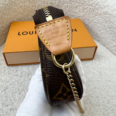 LV Mini Pochette Accessoires in Monogram Canvas GHW