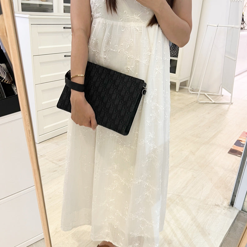Dior A5 Triangle Pouch in Black Dior Oblique Jacquard and BHW (Model: 2ESCA483YKY)