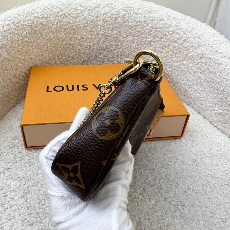 LV Mini Pochette Accessoires in Monogram Canvas GHW