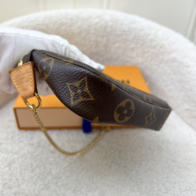 LV Mini Pochette Accessoires in Monogram Canvas GHW