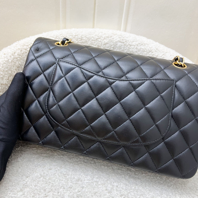[Local Set - 2022] Chanel Medium Classic Flap CF in Black Lambskin and GHW (Model: A01112)