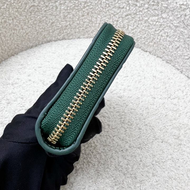 Chanel Zippy Card Holder in 26S Emerald Green Crocodile Embossed