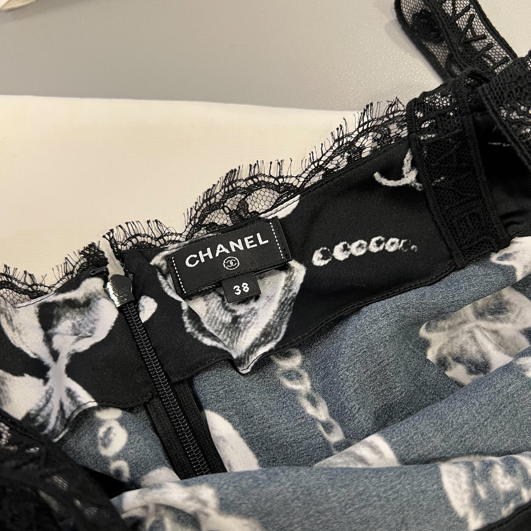 Chanel 25B Camisole Top in Black Silk with White Prints Sz 38