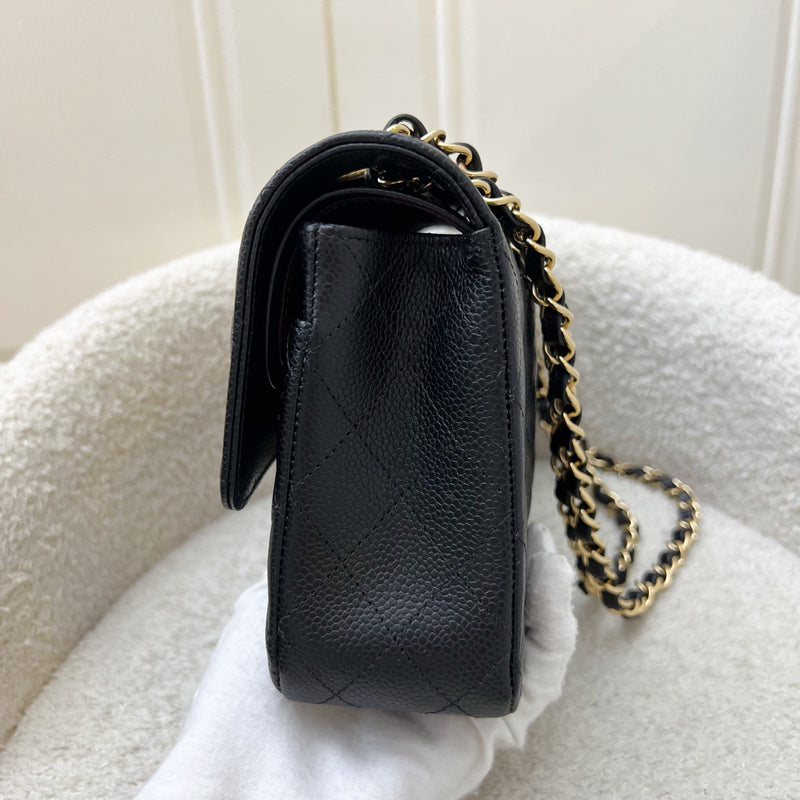 Chanel Medium Classic Flap CF in Black Caviar and GHW (Model: A01112)