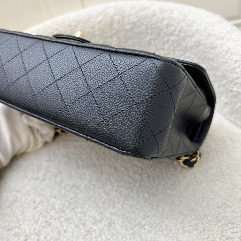 Chanel Medium Classic Flap CF in Black Caviar and GHW (Model: A01112)