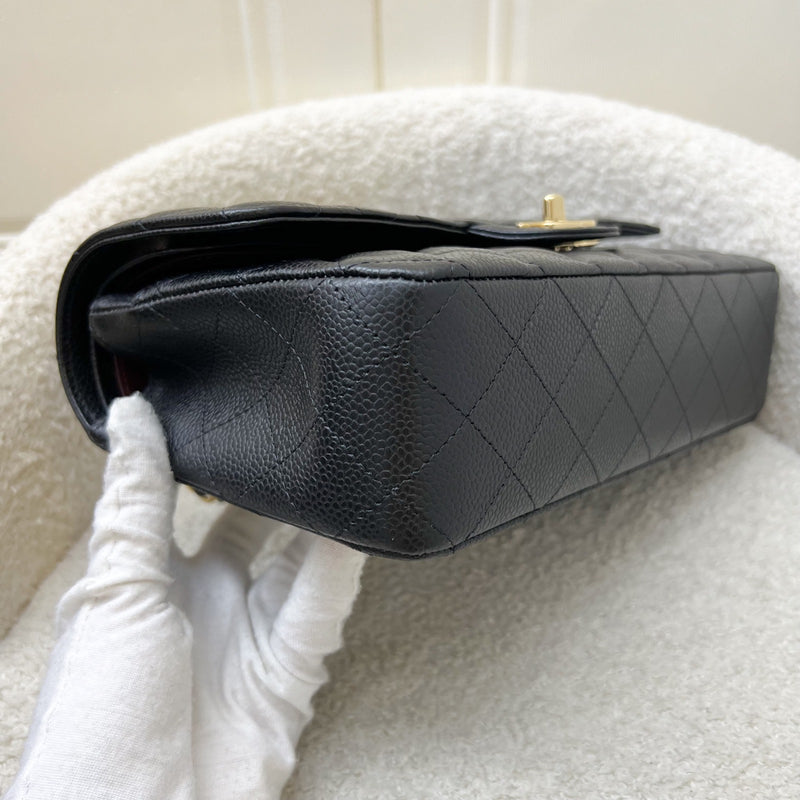 Chanel Medium Classic Flap CF in Black Caviar and GHW (Model: A01112)