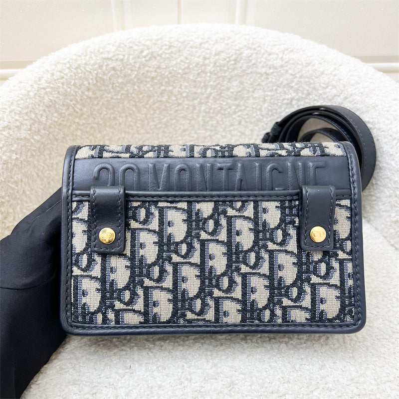 Dior 2-in-1 30 Montaigne Pouch / Wallet on Chain WOC in Navy Oblique Canvas GHW (Model: S2086UTZQ, Colour: M928)
