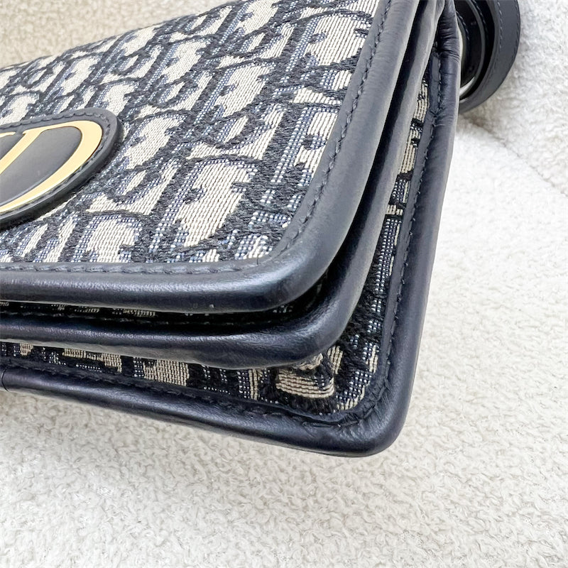Dior 2-in-1 30 Montaigne Pouch / Wallet on Chain WOC in Navy Oblique Canvas GHW (Model: S2086UTZQ, Colour: M928)