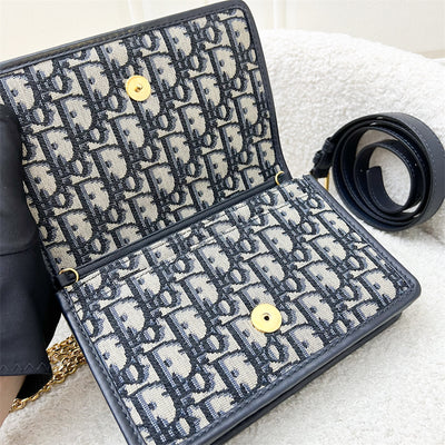 Dior 2-in-1 30 Montaigne Pouch / Wallet on Chain WOC in Navy Oblique Canvas GHW (Model: S2086UTZQ, Colour: M928)