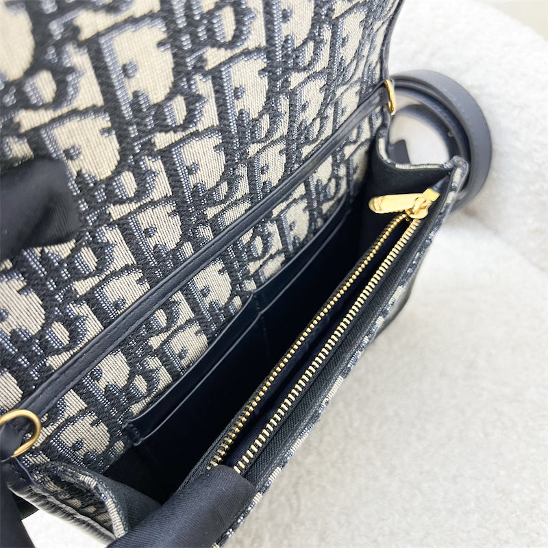 Dior 2-in-1 30 Montaigne Pouch / Wallet on Chain WOC in Navy Oblique Canvas GHW (Model: S2086UTZQ, Colour: M928)