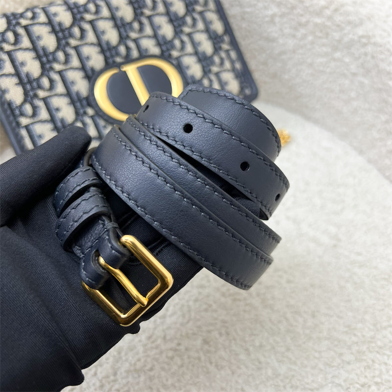 Dior 2-in-1 30 Montaigne Pouch / Wallet on Chain WOC in Navy Oblique Canvas GHW (Model: S2086UTZQ, Colour: M928)