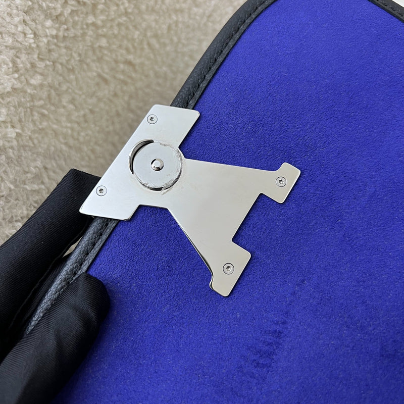 LV Buci Flap Bag in Black Epi Leather and SHW (Model: M59386)