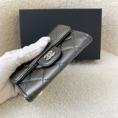 Chanel Classic Snap Card Holder in Iridescent Grey Leather and SHW