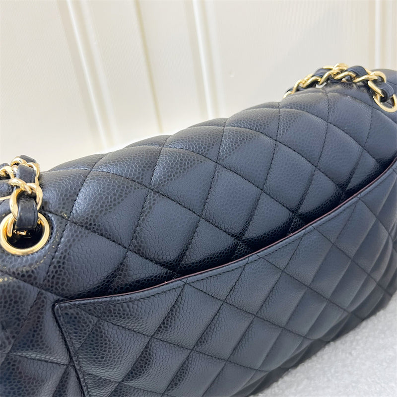 Chanel Jumbo Classic Flap CF in Black Caviar and GHW