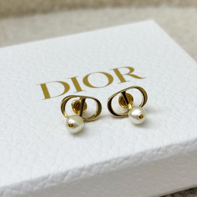 Dior Logo Earrings with Pearls in GHW