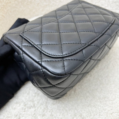 Chanel 22S Pearl Crush Square Mini Flap in Black Lambskin and AGHW (Model: AS1786)