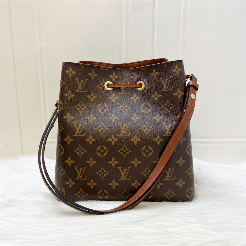 LV NéoNoé MM Bucket Bag in Monogram Canvas, Caramel Brown Trim and GHW (Model: M24897)