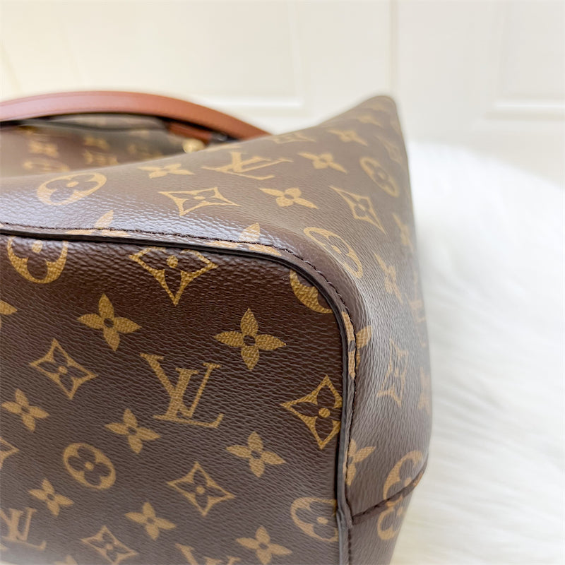 LV NéoNoé MM Bucket Bag in Monogram Canvas, Caramel Brown Trim and GHW (Model: M24897)