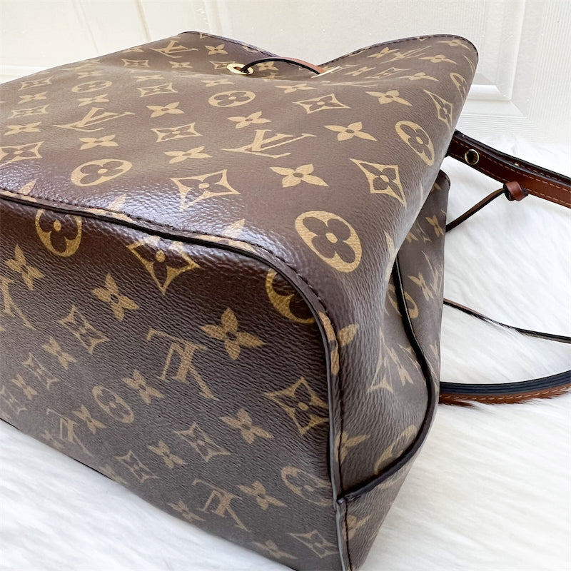 LV NéoNoé MM Bucket Bag in Monogram Canvas, Caramel Brown Trim and GHW (Model: M24897)