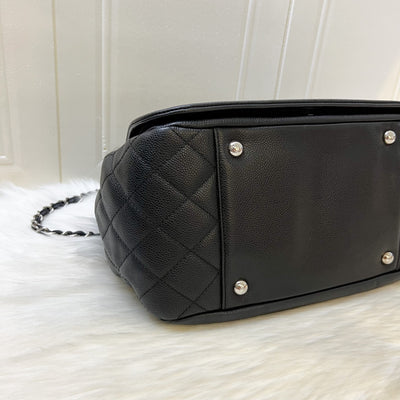 Chanel Maxi Accordion Shoulder Bag in Black Caviar and SHW