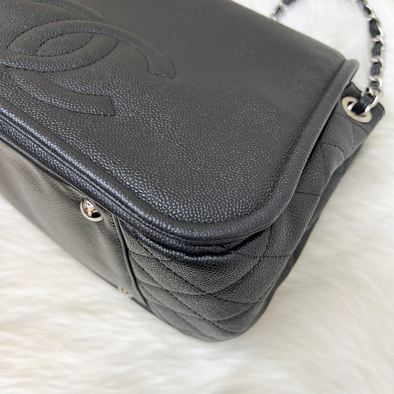 Chanel Maxi Accordion Shoulder Bag in Black Caviar and SHW