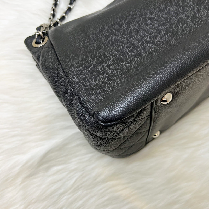 Chanel Maxi Accordion Shoulder Bag in Black Caviar and SHW