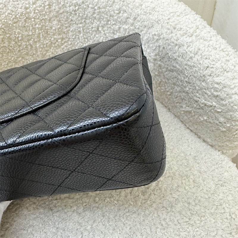 Chanel Medium Classic Flap CF in Black Caviar and SHW