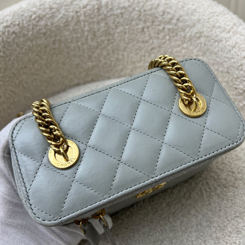 Chanel Seasonal Vanity in Light Grey Lambskin and GHW