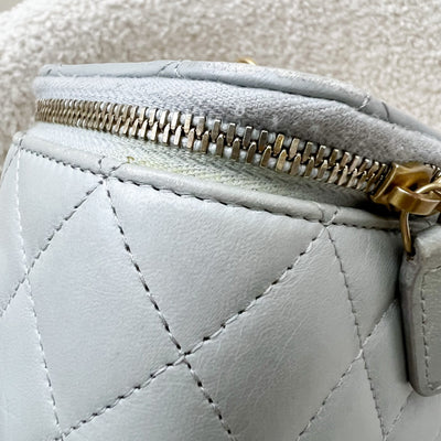 Chanel Seasonal Vanity in Light Grey Lambskin and GHW